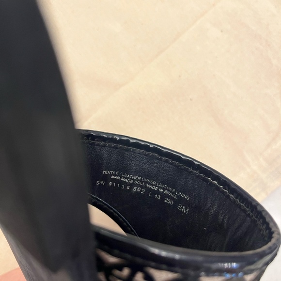 Tory Burch Thong Sandals - Picture 4 of 4